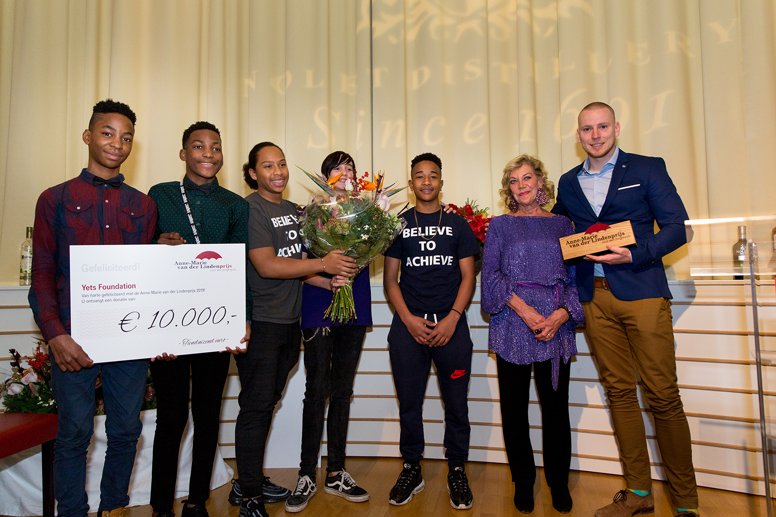 Met hun project 'YETS verduurzaamd' is YETS Foundation uit Vlaardingen als gelukkige winnaar uit de bus gekomen van de Anne-Marie van der Lindenprijs 2019